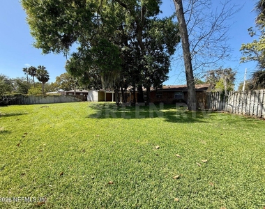 2 Fairway Road - Photo Thumbnail 35