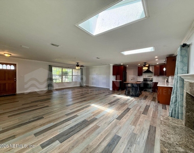 2 Fairway Road - Photo Thumbnail 10