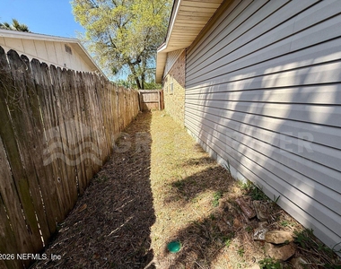 2 Fairway Road - Photo Thumbnail 38