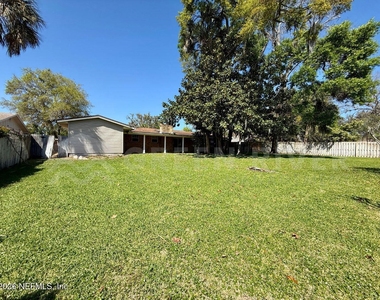2 Fairway Road - Photo Thumbnail 37