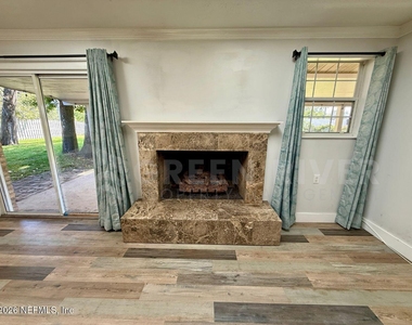 2 Fairway Road - Photo Thumbnail 9