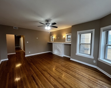 735 N Hamlin Avenue - Photo Thumbnail 1