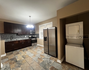 735 N Hamlin Avenue - Photo Thumbnail 14