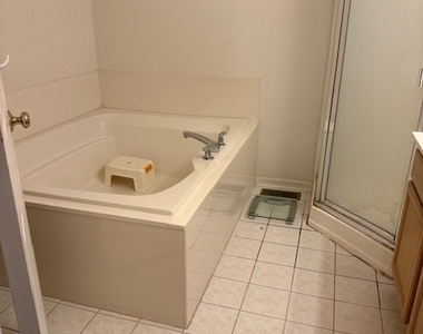 1298 Leonard Drive - Photo Thumbnail 5