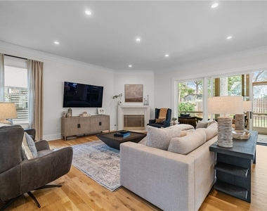 1381 Wessyngton Road Ne - Photo Thumbnail 9