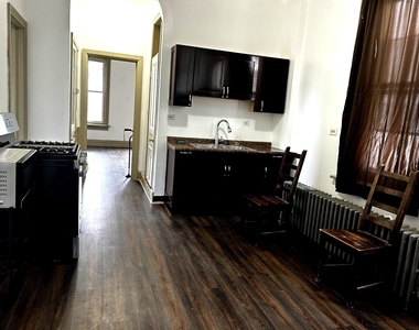 2744 W 23rd Street - Photo Thumbnail 3