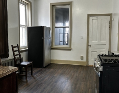 2744 W 23rd Street - Photo Thumbnail 4