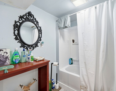 1637 S Saint Louis Avenue - Photo Thumbnail 9