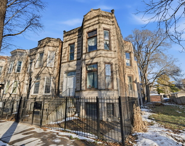 1637 S Saint Louis Avenue - Photo Thumbnail 1