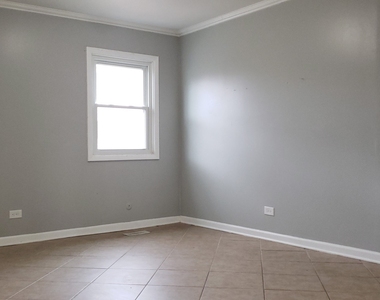 239 Malibu Drive - Photo Thumbnail 5