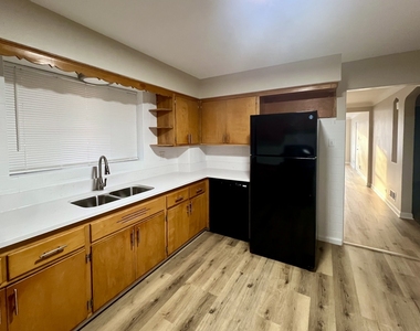 1515 Maple Avenue - Photo Thumbnail 1