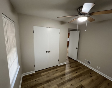 1515 Maple Avenue - Photo Thumbnail 8