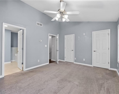 3072 Lauren Parc Road - Photo Thumbnail 31