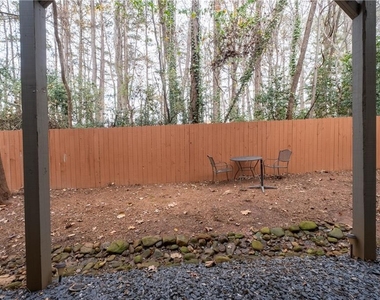 3072 Lauren Parc Road - Photo Thumbnail 34