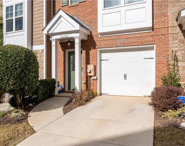 3072 Lauren Parc Road - Photo Thumbnail 3