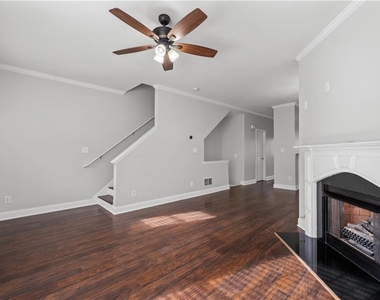 3072 Lauren Parc Road - Photo Thumbnail 23