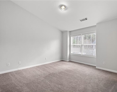 3072 Lauren Parc Road - Photo Thumbnail 26