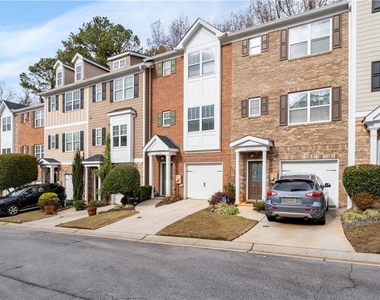 3072 Lauren Parc Road - Photo Thumbnail 2