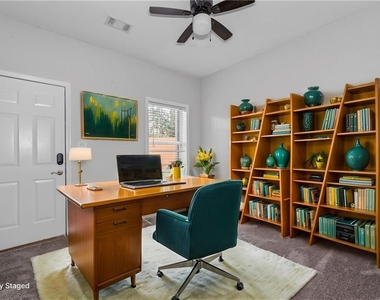 3072 Lauren Parc Road - Photo Thumbnail 6