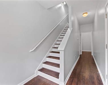 3072 Lauren Parc Road - Photo Thumbnail 5