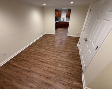 5730 Devonshire Way - Photo Thumbnail 30