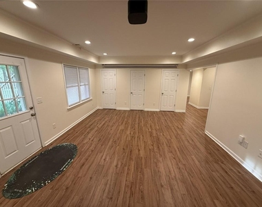 5730 Devonshire Way - Photo Thumbnail 35