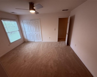 5730 Devonshire Way - Photo Thumbnail 23
