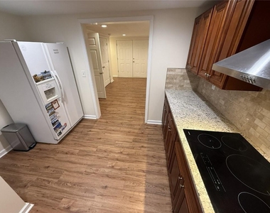 5730 Devonshire Way - Photo Thumbnail 29