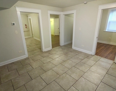 109 N Center Street - Photo Thumbnail 1