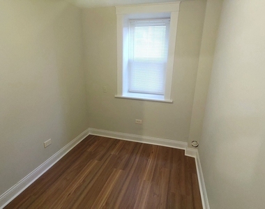 109 N Center Street - Photo Thumbnail 2