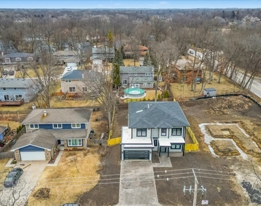 148 Oak Street - Photo Thumbnail 40