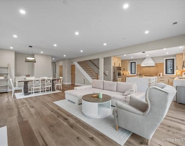 148 Oak Street - Photo Thumbnail 9