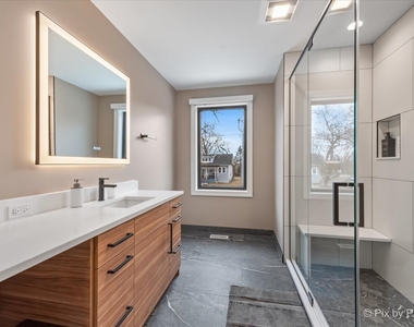 148 Oak Street - Photo Thumbnail 19