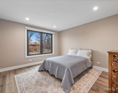 148 Oak Street - Photo Thumbnail 24