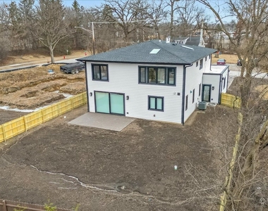 148 Oak Street - Photo Thumbnail 36