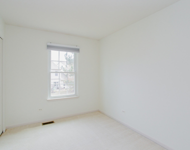 1217 N Village Drive - Photo Thumbnail 27