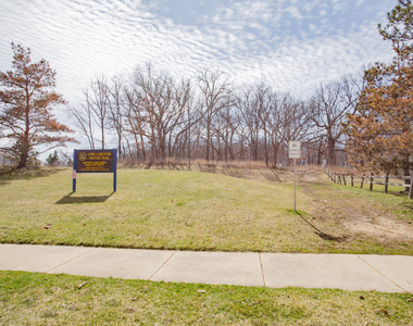 1217 N Village Drive - Photo Thumbnail 34