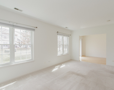 1217 N Village Drive - Photo Thumbnail 14