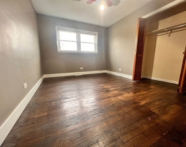 16w611 56th Street - Photo Thumbnail 7