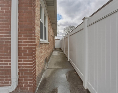 8901 Moody Avenue - Photo Thumbnail 25