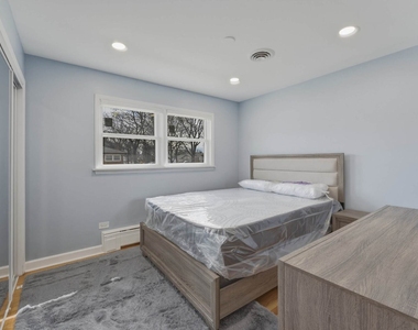 8901 Moody Avenue - Photo Thumbnail 8