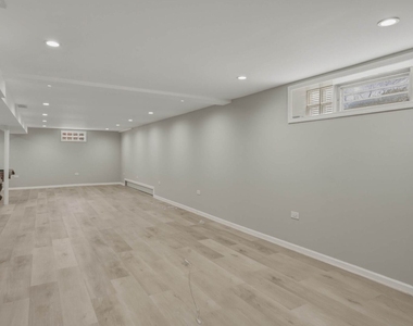 8901 Moody Avenue - Photo Thumbnail 22