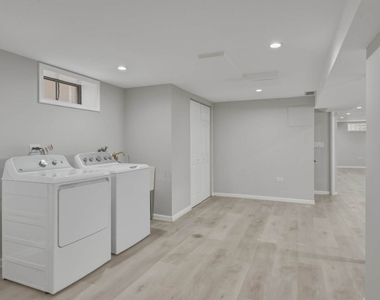 8901 Moody Avenue - Photo Thumbnail 21