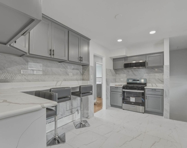 8901 Moody Avenue - Photo Thumbnail 5