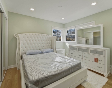 8901 Moody Avenue - Photo Thumbnail 15