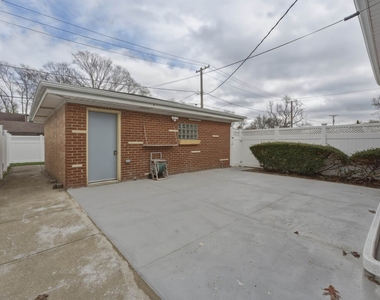 8901 Moody Avenue - Photo Thumbnail 23