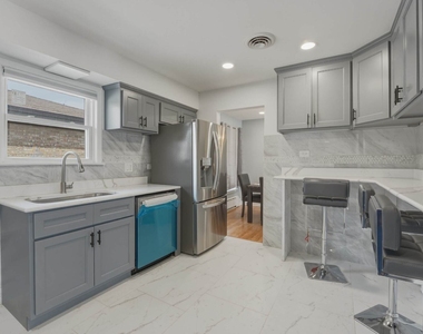 8901 Moody Avenue - Photo Thumbnail 4