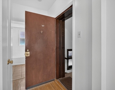 7019 S Merrill Avenue - Photo Thumbnail 13