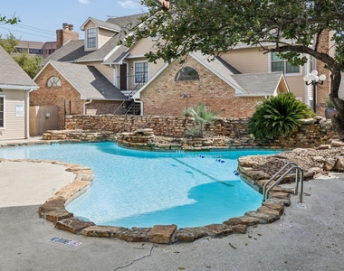 2300 Old Spanish Trail - Photo Thumbnail 12
