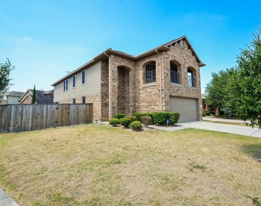 2403 Summers Glen Court - Photo Thumbnail 1